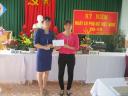 trao giai nhat 20-10.jpg - 